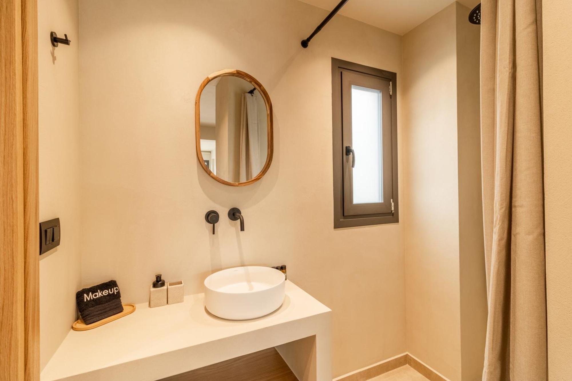 Adorno Private Suites Only Adults & Kids 12 Plus Nea Vrasna Bagian luar foto