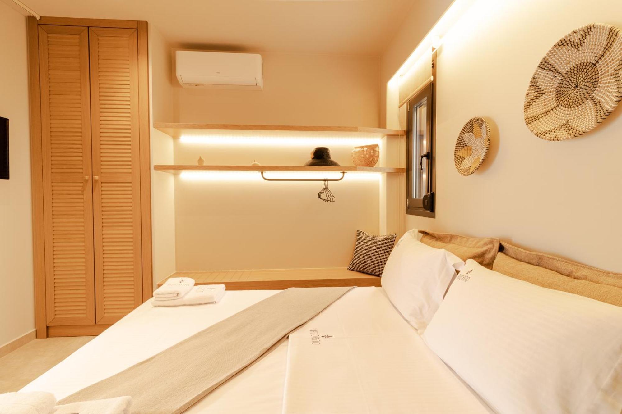 Adorno Private Suites Only Adults & Kids 12 Plus Nea Vrasna Bagian luar foto