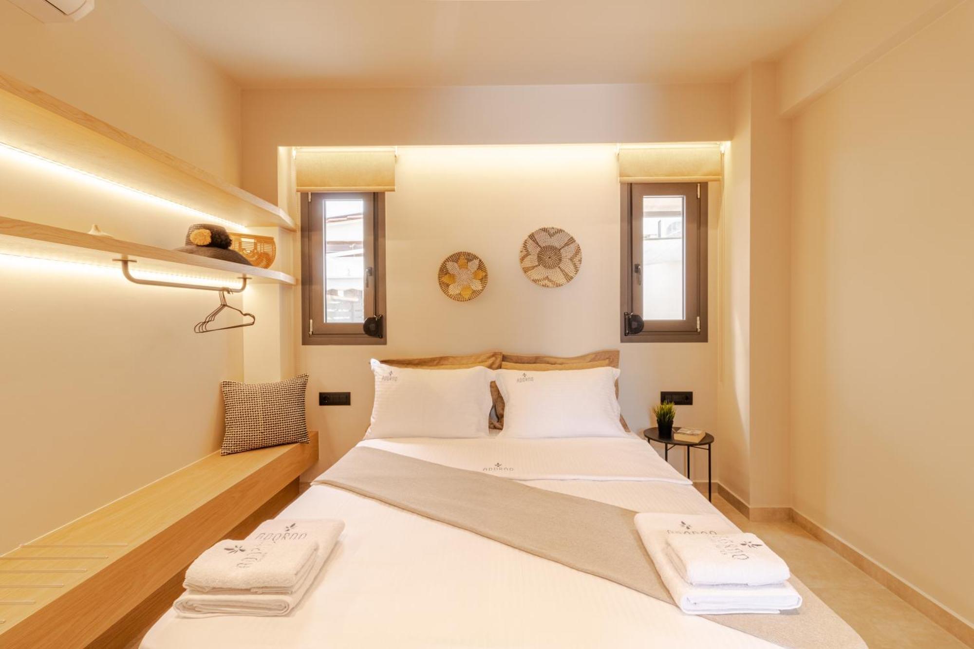 Adorno Private Suites Only Adults & Kids 12 Plus Nea Vrasna Bagian luar foto
